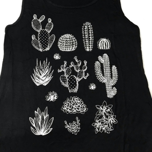 Cactus and Succulent Print Tank Top - Picture 5 of 13
